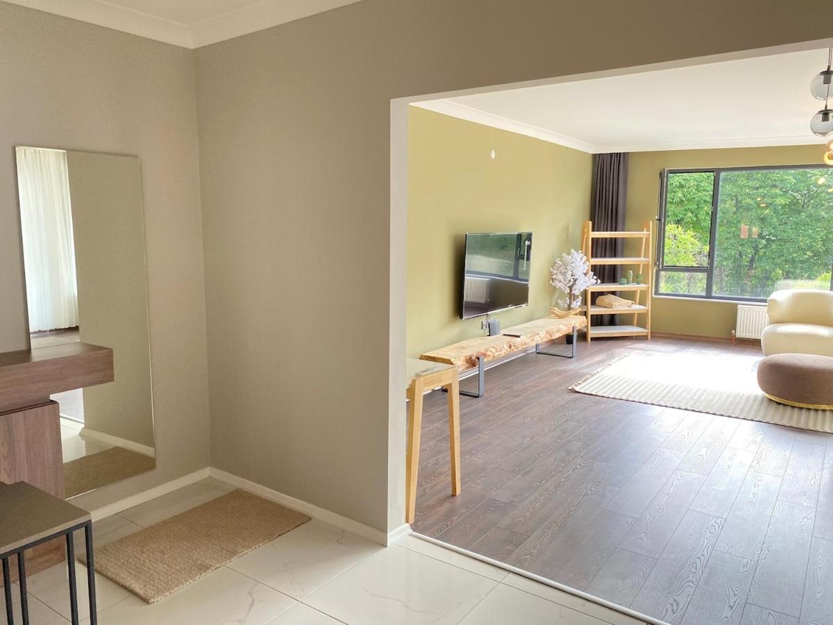 1006 135 Sqm Close To Consulates